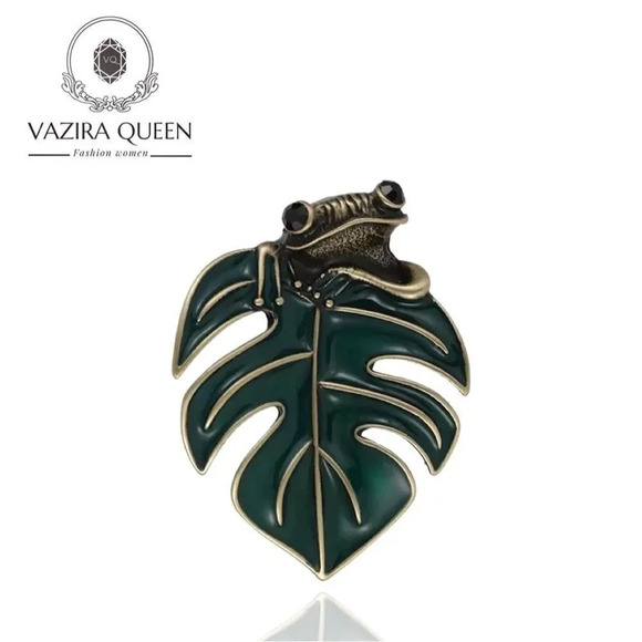 VQ Frog Brooch - Picture 1 of 6